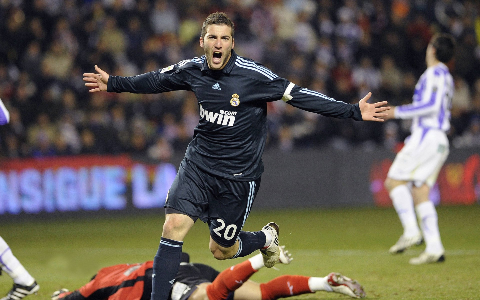 自由式滑雪世界杯中国站落幕,谷爱凌再夺金牌创历史