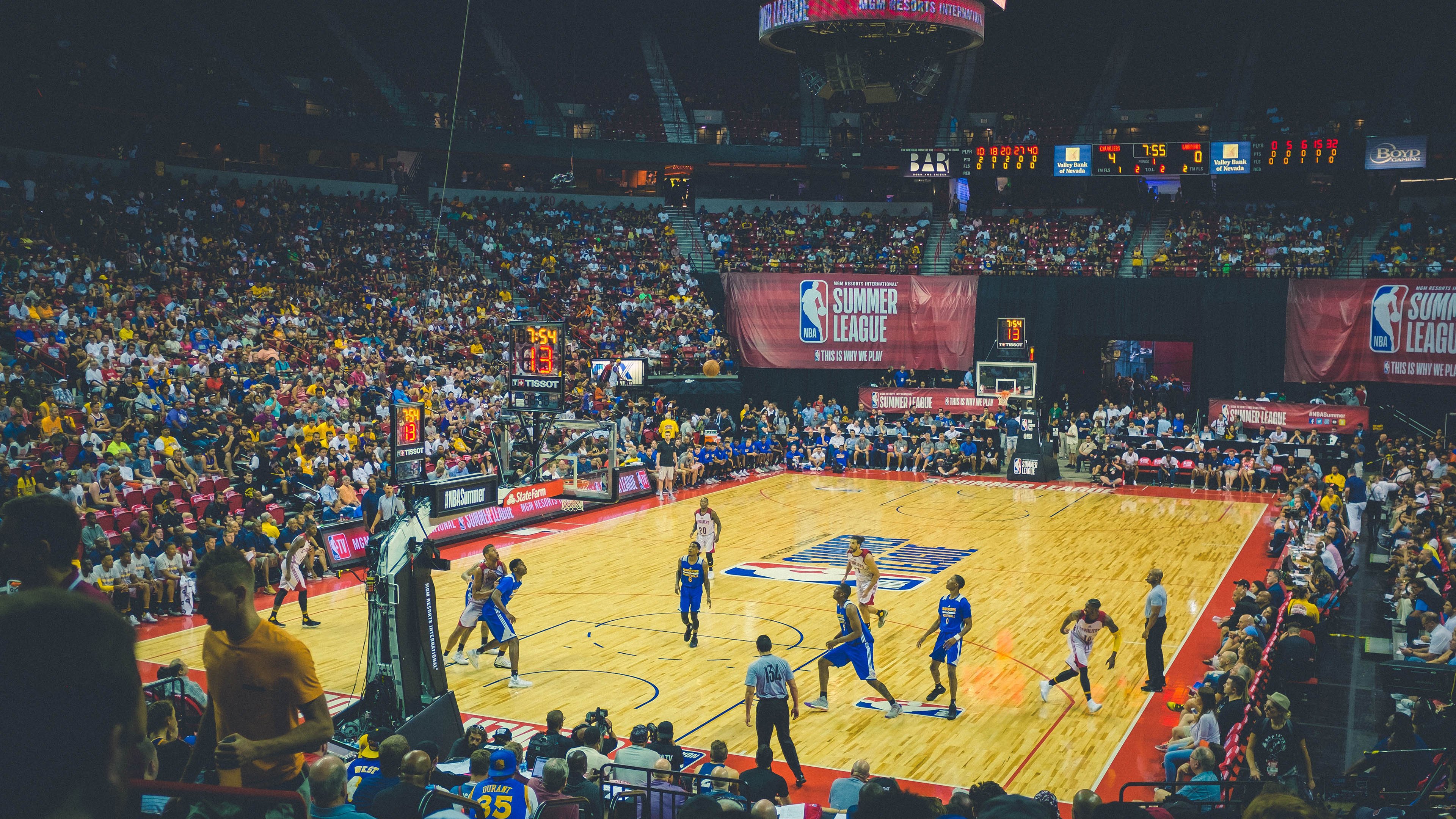 巴黎奥运会倒计时,全球健儿备战冲刺,东道主筹备引关注