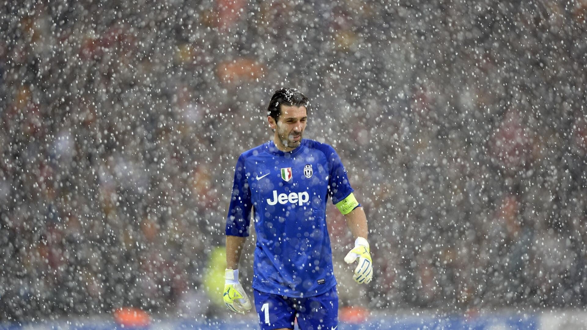 塞维利亚主场四球风暴击溃巴萨，弗里克时代遭遇最沉重打击