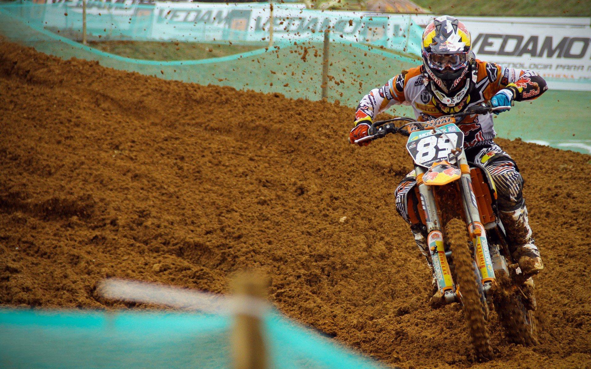 中国男篮热身赛惜败德国 李楠肯定球队进步 丁彦雨航周琦归期仍未定